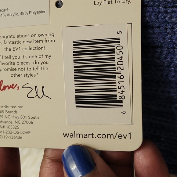 EV1 Hat and Scarf Set - Picture 4 of 4